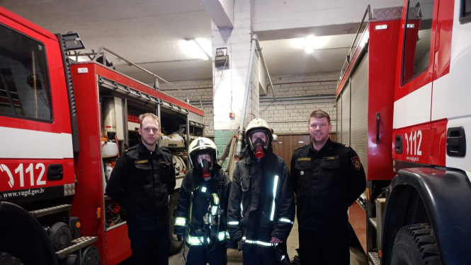 ugunsdzēsēji glābēji un ēnotāji