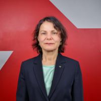 Ramona Lamberte